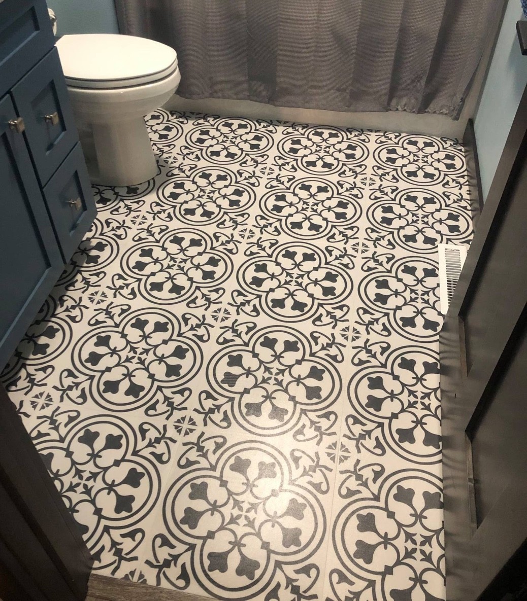 Bathroom tile flooring | Leon Country Floors & More | Sparta, WI